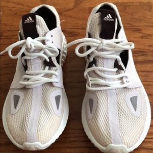 Adidas Bounce size 8.5